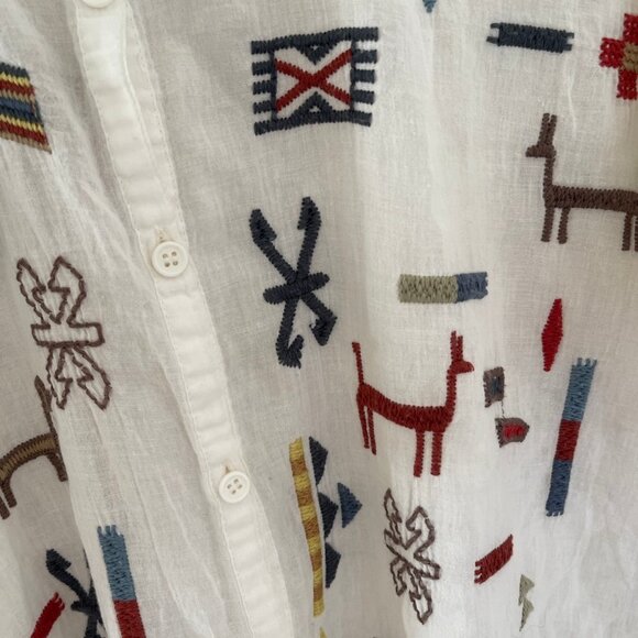 JOHNNY WAS  Geometric & Llama Embroidered White Top: XS (RUNS LARGE!) P2P is 23" - Picture 7 of 8